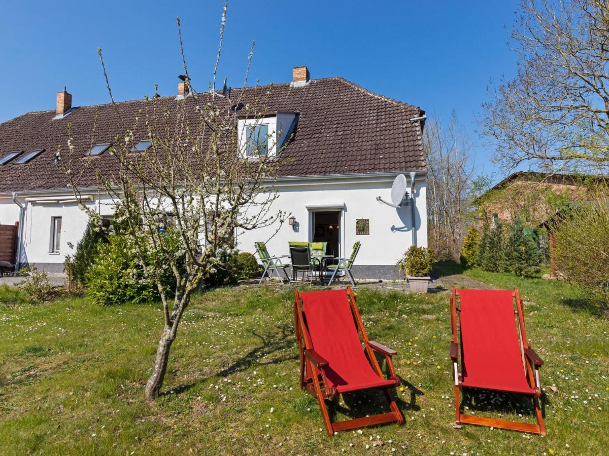 Elegant Apartment With Garden In Gingst Exterior foto